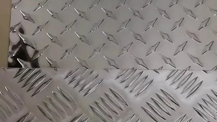 Placa de aluminio del diamante de la pisada de cinco barras a cuadros grabada en relieve de aleación de A1100 5754 H111 para el piso